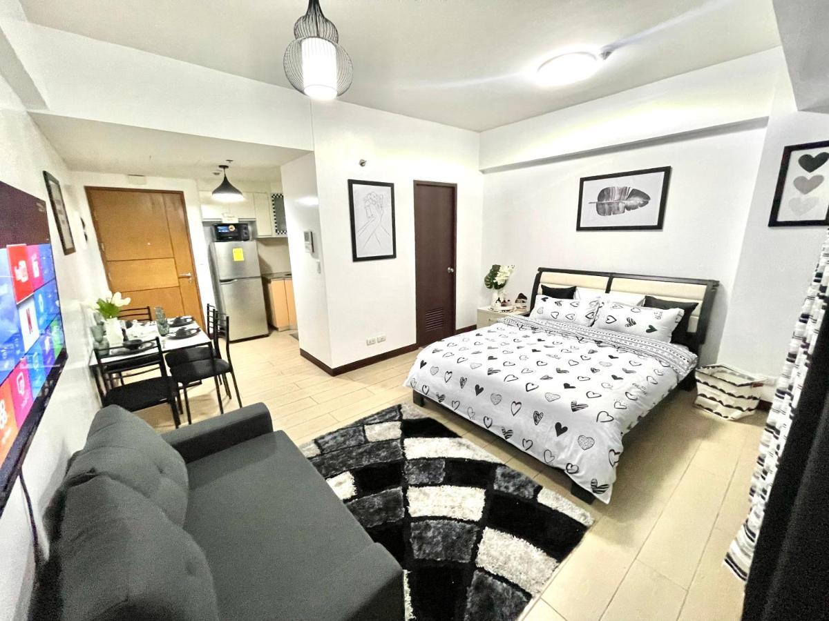 Two Palm Tree Villas Pasay Exteriör bild