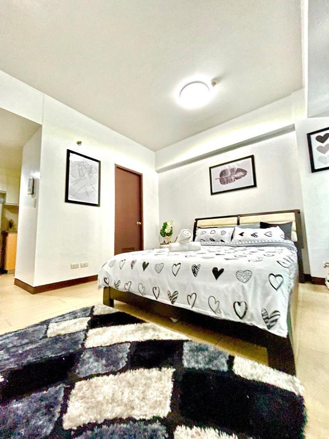 Two Palm Tree Villas Pasay Exteriör bild