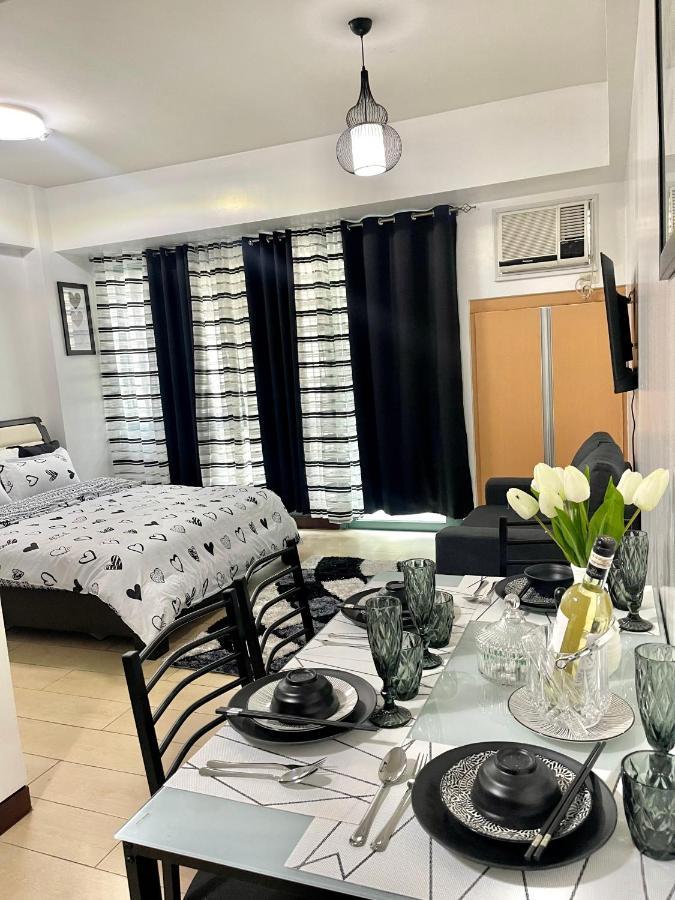 Two Palm Tree Villas Pasay Exteriör bild
