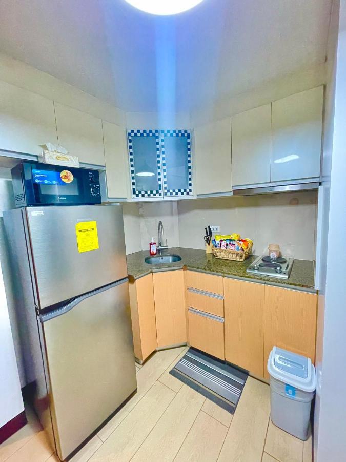 Two Palm Tree Villas Pasay Exteriör bild