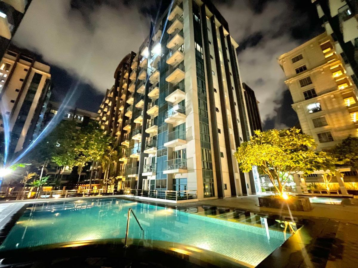Two Palm Tree Villas Pasay Exteriör bild
