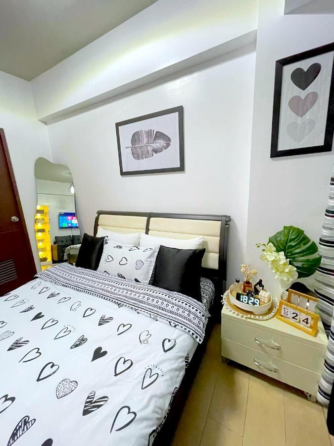 Two Palm Tree Villas Pasay Exteriör bild