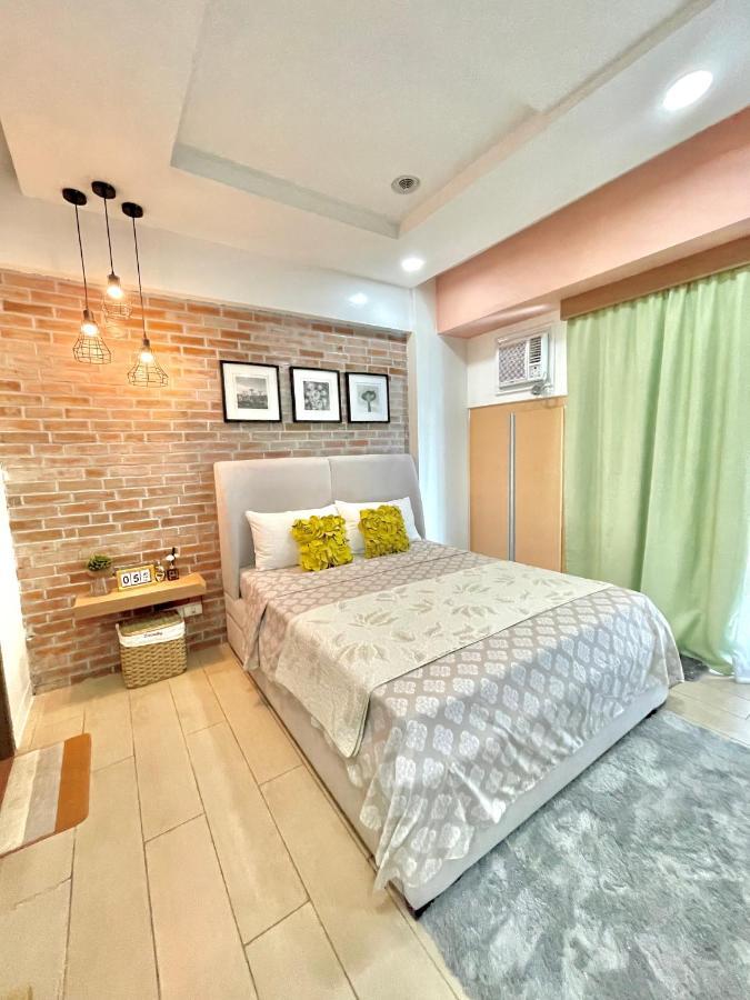 Two Palm Tree Villas Pasay Exteriör bild
