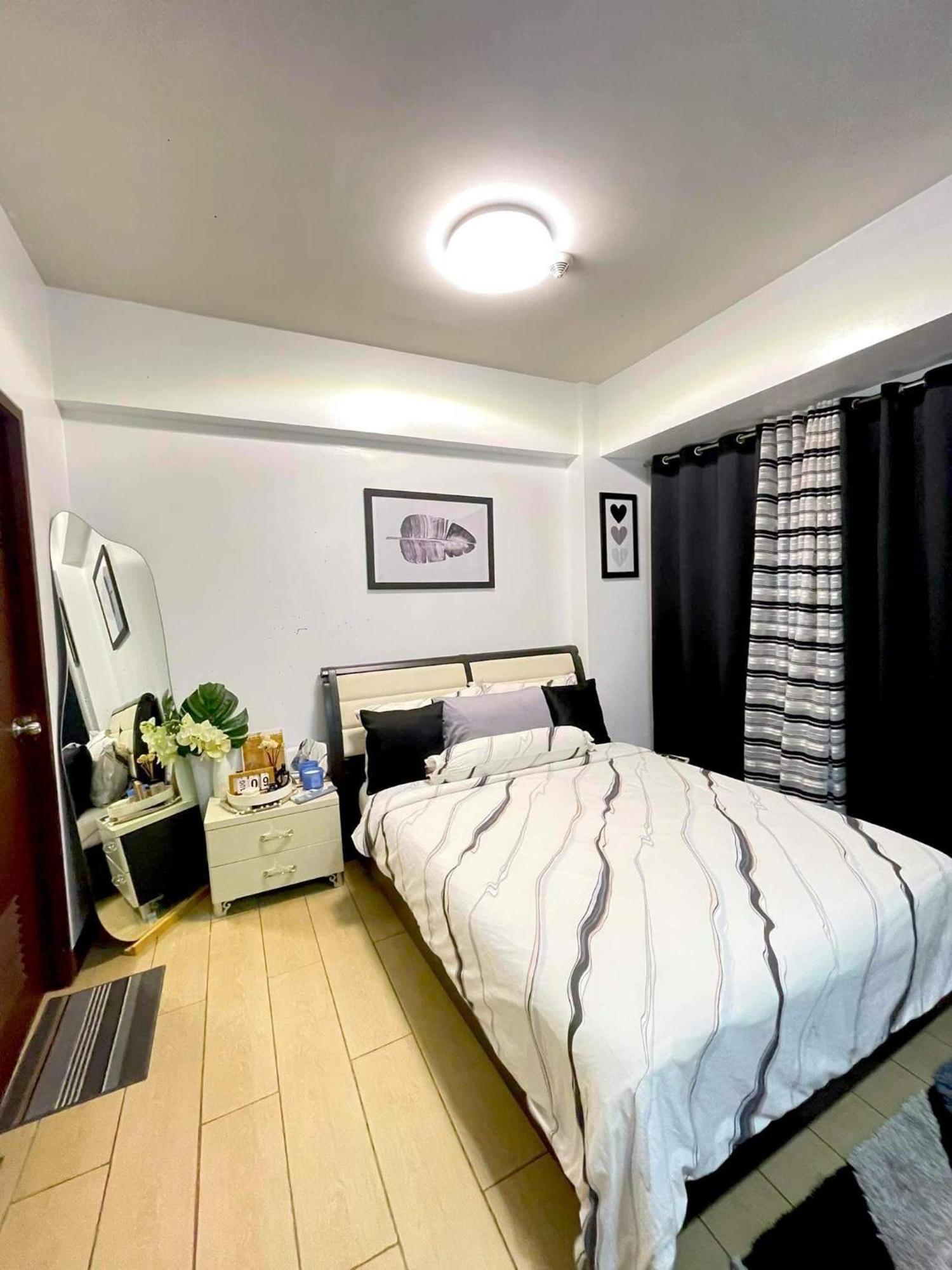 Two Palm Tree Villas Pasay Exteriör bild