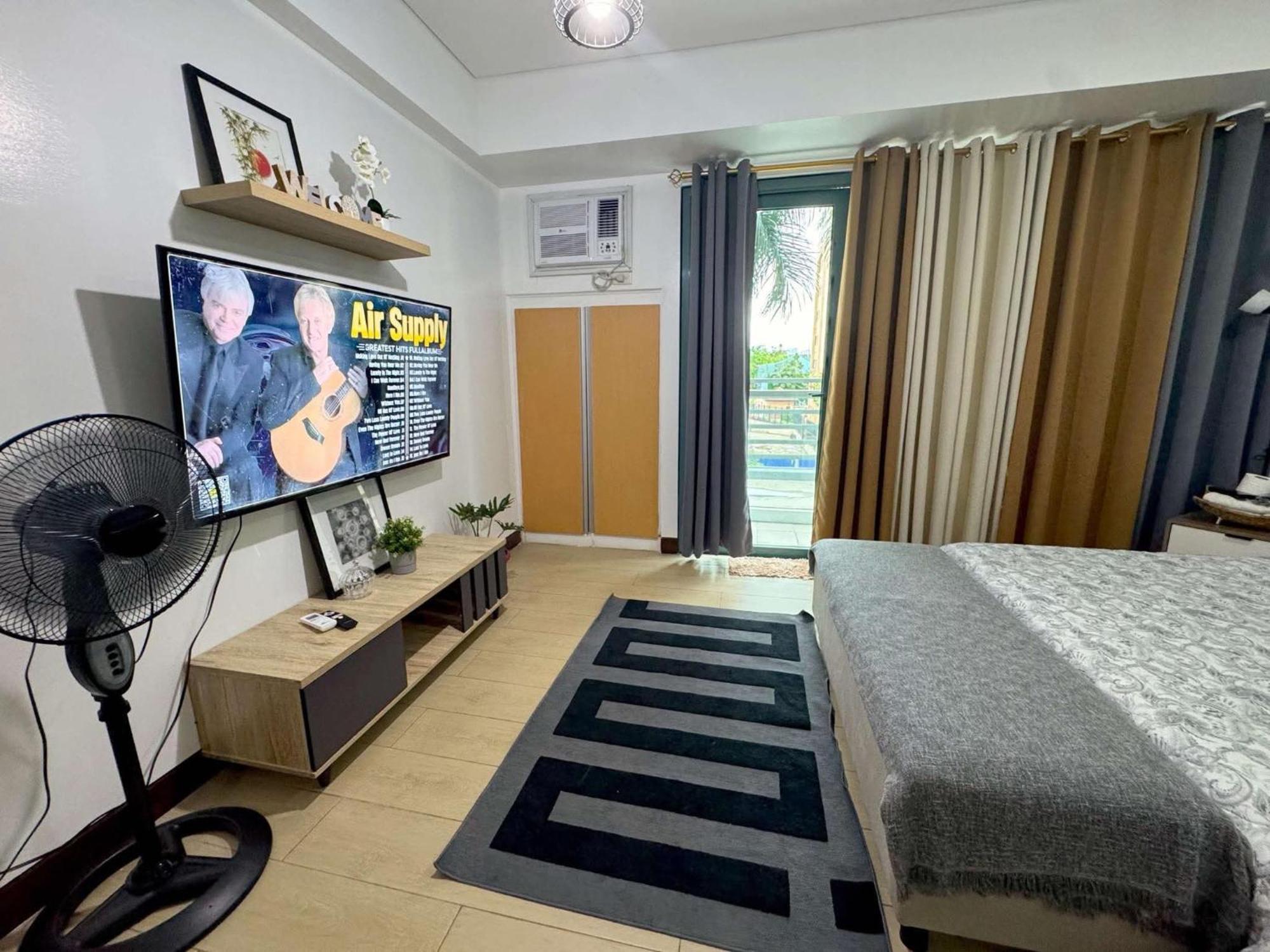 Two Palm Tree Villas Pasay Exteriör bild