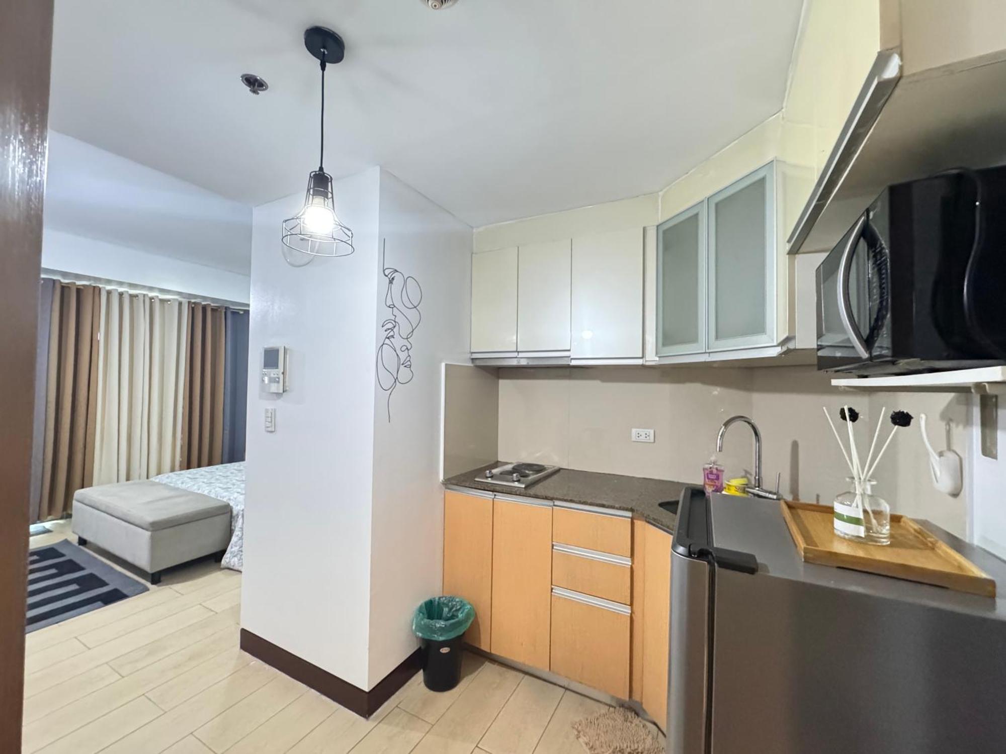Two Palm Tree Villas Pasay Exteriör bild